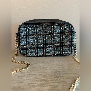 Express tweed camera crossbody bag